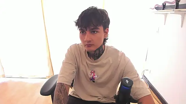 Snapshot of Your_Tao chatting on 02-14-26, 05:43 Your Tao online show from 02-14-26, 05:43