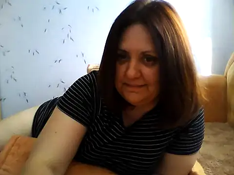 LockyCharm111 online show from 06-21-26, 01:57