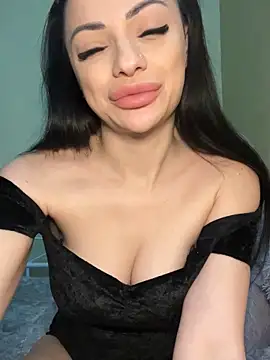 Snapshot of Layana_Ro chatting on 02-21-26, 05:14 Layana Ro online show from 02-21-26, 05:14