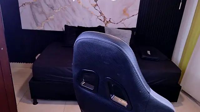 Snapshot of Sophie19__ chatting on 02-19-26, 11:50 Sophie19 online show from 02-19-26, 11:50