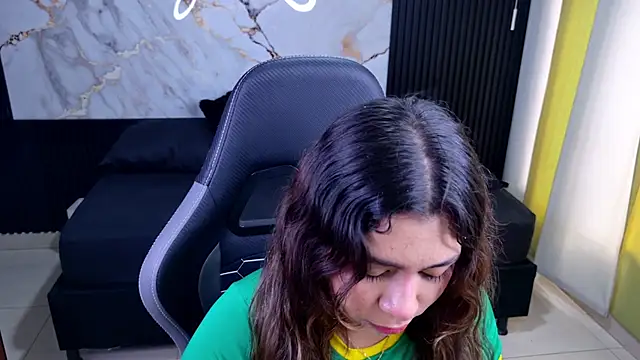 Snapshot of Sophie19__ chatting on 02-22-26, 12:47 Sophie19 online show from 02-22-26, 12:47