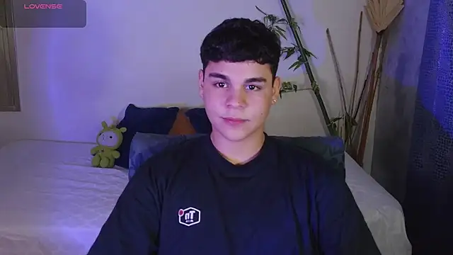 eithan jonnes online show from 02-20-26, 08:31