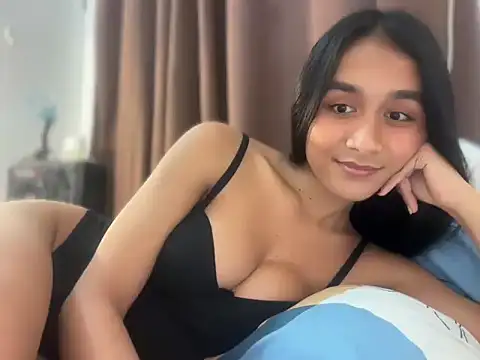 Snapshot of Ur_ts_morenaxx chatting on 06-03-26, 03:39 Ur ts morenaxx online show from 06-03-26, 03:39
