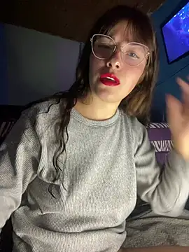 Snapshot of Luna33- chatting on 07-20-26, 11:07 Luna33- online show from 07-20-26, 11:07