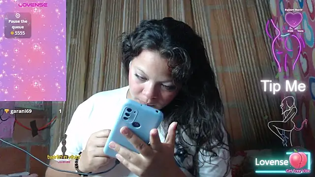 Snapshot of vanuslovelatina chatting on 03-28-26, 10:59 vanuslovelatina online show from 03-28-26, 10:59