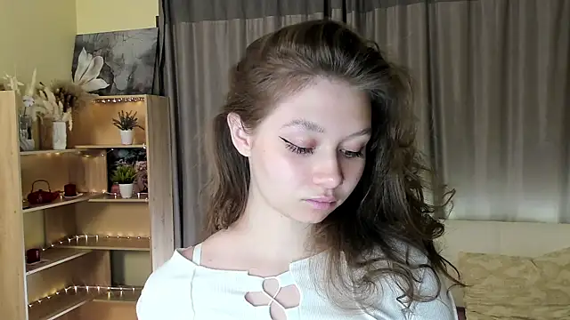 Snapshot of HolliBillig chatting on 04-07-26, 07:03 HolliBillig online show from 04-07-26, 07:03