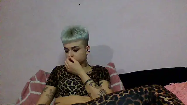 Snapshot of AlisaDear257 chatting on 02-16-26, 08:05 AlisaDear257 online show from 02-16-26, 08:05