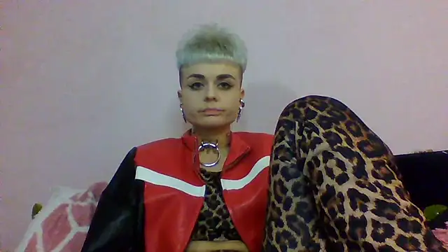 Snapshot of AlisaDear257 chatting on 02-17-26, 12:23 AlisaDear257 online show from 02-17-26, 12:23