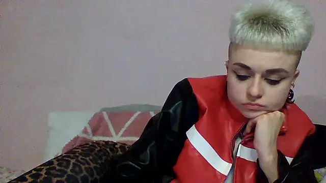 Snapshot of AlisaDear257 chatting on 02-21-26, 07:48 AlisaDear257 online show from 02-21-26, 07:48