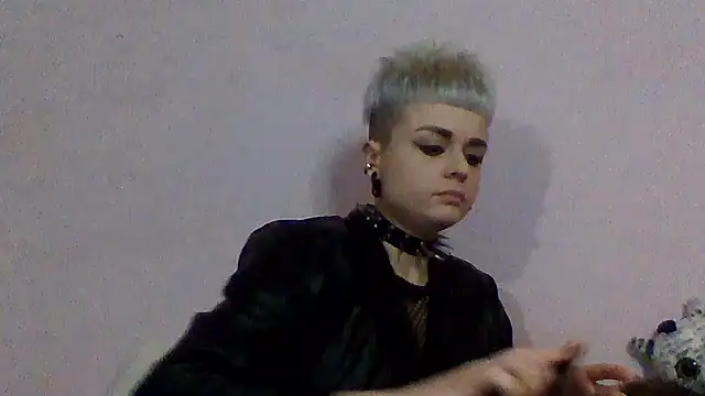 AlisaDear257 online show from 04-11-26, 01:04