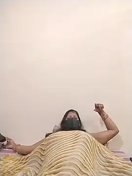 Snapshot of ankita077 chatting on 04-20-26, 06:27 ankita077 online show from 04-20-26, 06:27