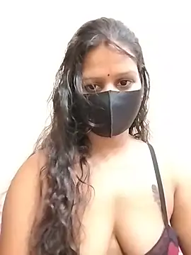 Snapshot of ankita077 chatting on 04-27-26, 01:31 ankita077 online show from 04-27-26, 01:31