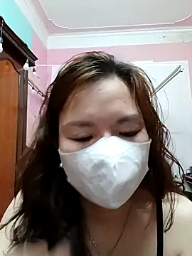 Snapshot of Trang26 chatting on 02-28-26, 12:22 Trang26 online show from 02-28-26, 12:22