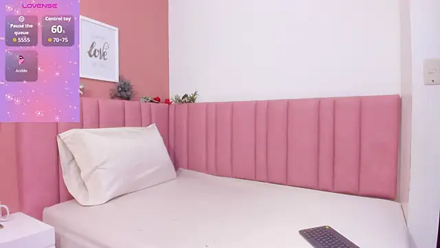 Snapshot of iris_cuteface chatting on 07-01-26, 11:56 iris cuteface online show from 07-01-26, 11:56