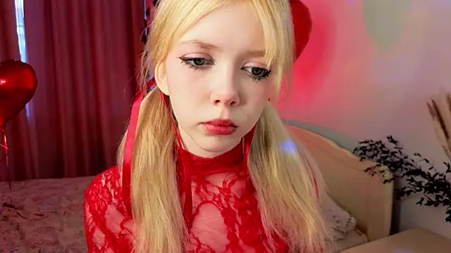 Snapshot of Rochelle_kitty chatting on 02-14-26, 12:46 Rochelle kitty online show from 02-14-26, 12:46