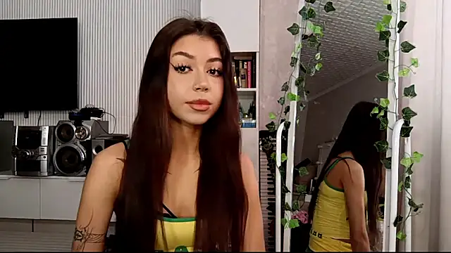 Snapshot of You_Club_Winx chatting on 02-22-26, 11:20 You Club Winx online show from 02-22-26, 11:20