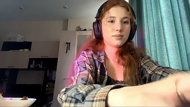 AliceCarrol online show from 02-21-26, 11:55