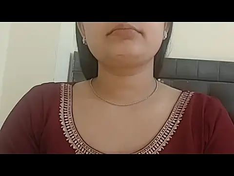 Snapshot of Strip_Girl8 chatting on 02-10-26, 02:32 Strip Girl8 online show from 02-10-26, 02:32