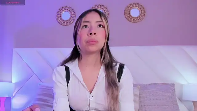 ValeryGomezz online show from 04-29-26, 02:10