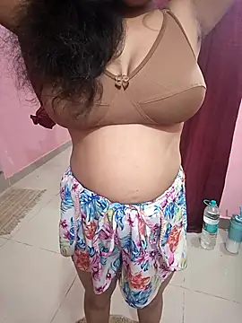 Snapshot of Anaya000 chatting on 02-13-26, 04:36 Anaya000 online show from 02-13-26, 04:36