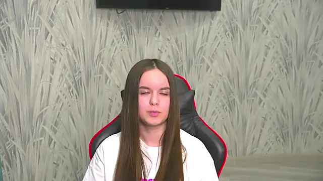 Snapshot of MarenCalarco chatting on 02-11-26, 11:15 MarenCalarco online show from 02-11-26, 11:15