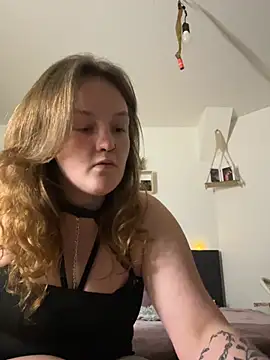 Snapshot of Maryjane-Spidermann chatting on 02-11-26, 07:30 Maryjane-Spidermann online show from 02-11-26, 07:30