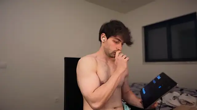 Snapshot of Leo_Justin25 chatting on 03-02-26, 06:37 Leo Justin25 online show from 03-02-26, 06:37