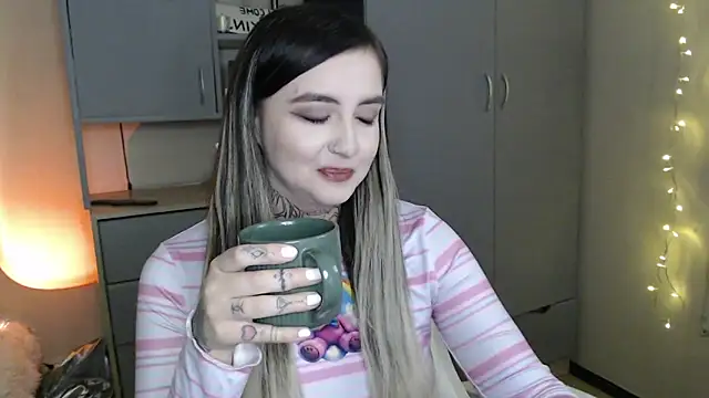 Snapshot of Rin_Tozier chatting on 02-23-26, 12:52 Rin Tozier online show from 02-23-26, 12:52