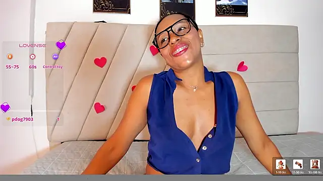 Snapshot of samaraa_smith1 chatting on 02-24-26, 12:14 samaraa smith1 online show from 02-24-26, 12:14