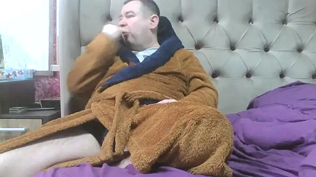 Snapshot of Shailadiess chatting on 03-03-26, 12:55 Shailadiess online show from 03-03-26, 12:55