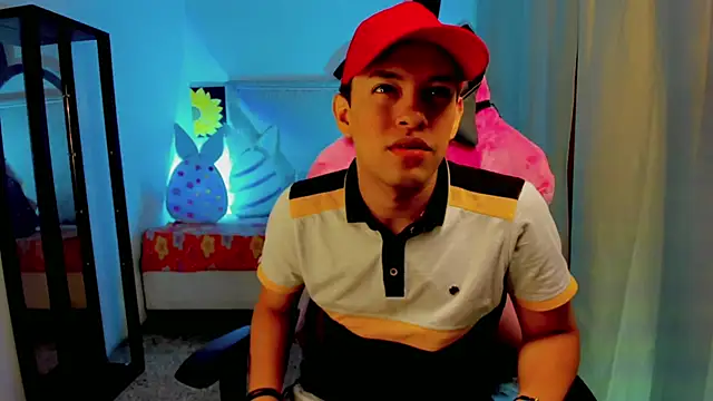 Top and bottom online show from 04-06-26, 08:43