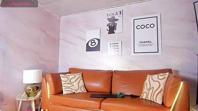 Snapshot of Hada_Magica chatting on 03-05-26, 06:59 Hada Magica online show from 03-05-26, 06:59