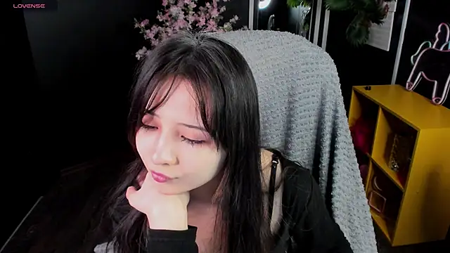 May Ling online show from 04-12-26, 10:42