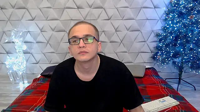 Snapshot of Pure_Aura chatting on 02-22-26, 06:06 Pure Aura online show from 02-22-26, 06:06