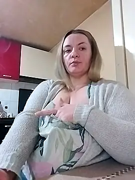 HotStepmommy4 online show from 02-12-26, 10:05