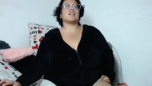 MeganLov3 online show from 03-31-26, 01:18