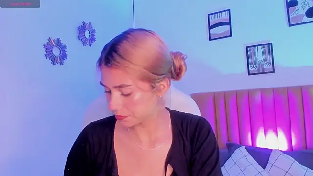 Chris Velvett online show from 04-28-26, 07:52