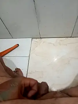 Snapshot of DGdaSul chatting on 04-10-26, 05:23 DGdaSul online show from 04-10-26, 05:23