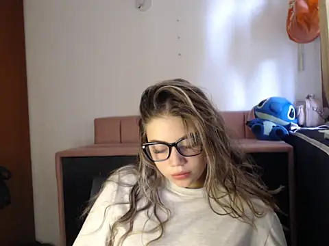 Snapshot of alaina_blesssed chatting on 02-14-26, 04:59 alaina blesssed online show from 02-14-26, 04:59