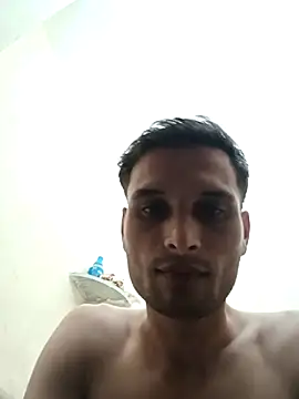 Snapshot of Beinghorny83 chatting on 02-15-26, 08:13 Beinghorny83 online show from 02-15-26, 08:13