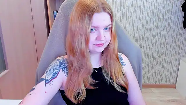 AnitaXVine online show from 04-25-26, 06:16