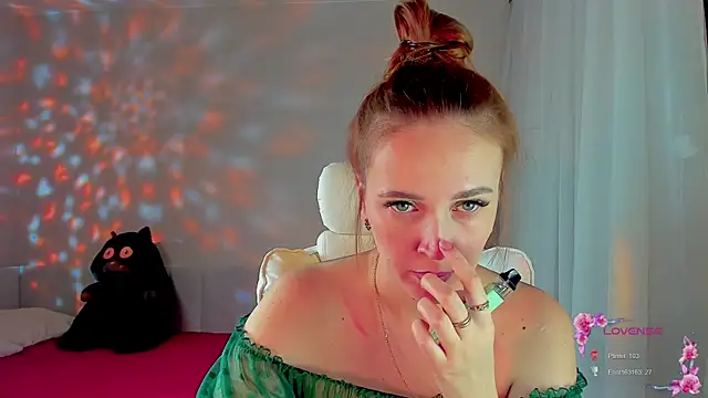 she wolf online show from 04-02-26, 02:15