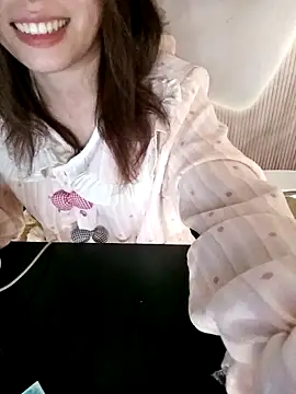 Snapshot of Girl-crazy1 chatting on 02-14-26, 08:55 Girl-crazy1 online show from 02-14-26, 08:55