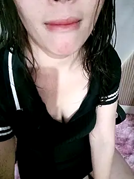 Snapshot of Girl-crazy1 chatting on 02-18-26, 01:56 Girl-crazy1 online show from 02-18-26, 01:56