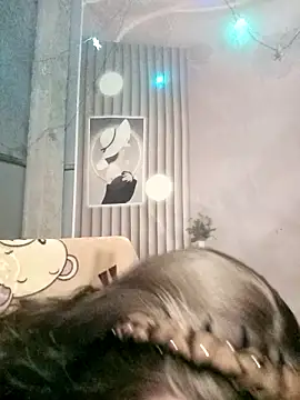 Snapshot of Girl-crazy1 chatting on 02-21-26, 11:22 Girl-crazy1 online show from 02-21-26, 11:22