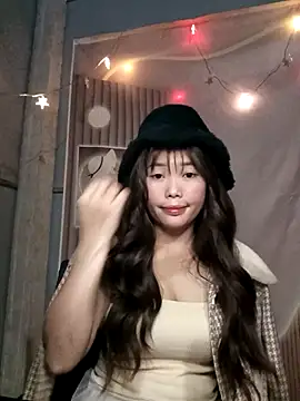 Snapshot of Girl-crazy1 chatting on 02-23-26, 01:47 Girl-crazy1 online show from 02-23-26, 01:47