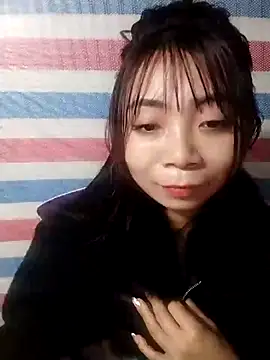 Snapshot of cute-shine chatting on 02-18-26, 01:45 cute-shine online show from 02-18-26, 01:45