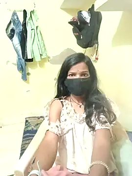 Desi Couple P online show from 04-13-26, 01:33