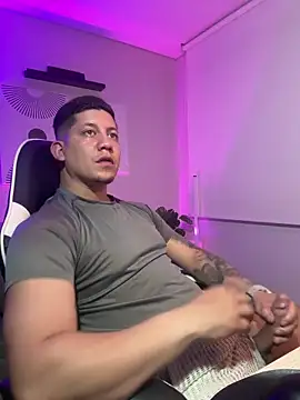  robertobaggioo online show from 04-09-26, 06:19