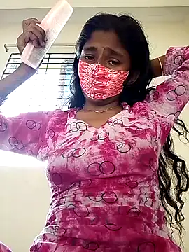 Snapshot of Sexy_Boudi650 chatting on 02-17-26, 09:50 Sexy Boudi650 online show from 02-17-26, 09:50